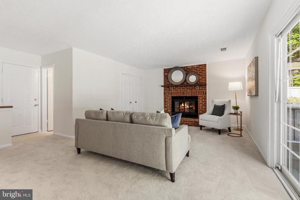 2615 THOMAS YOUNG LANE