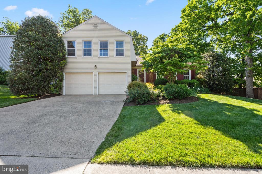 2615 THOMAS YOUNG LANE
