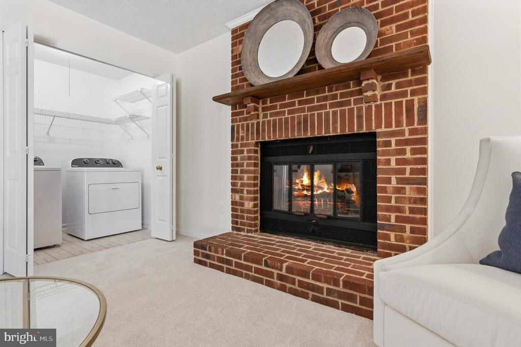 2615 THOMAS YOUNG LANE