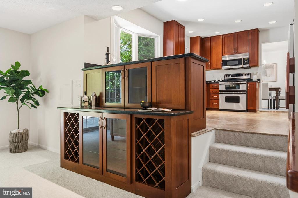 2615 THOMAS YOUNG LANE