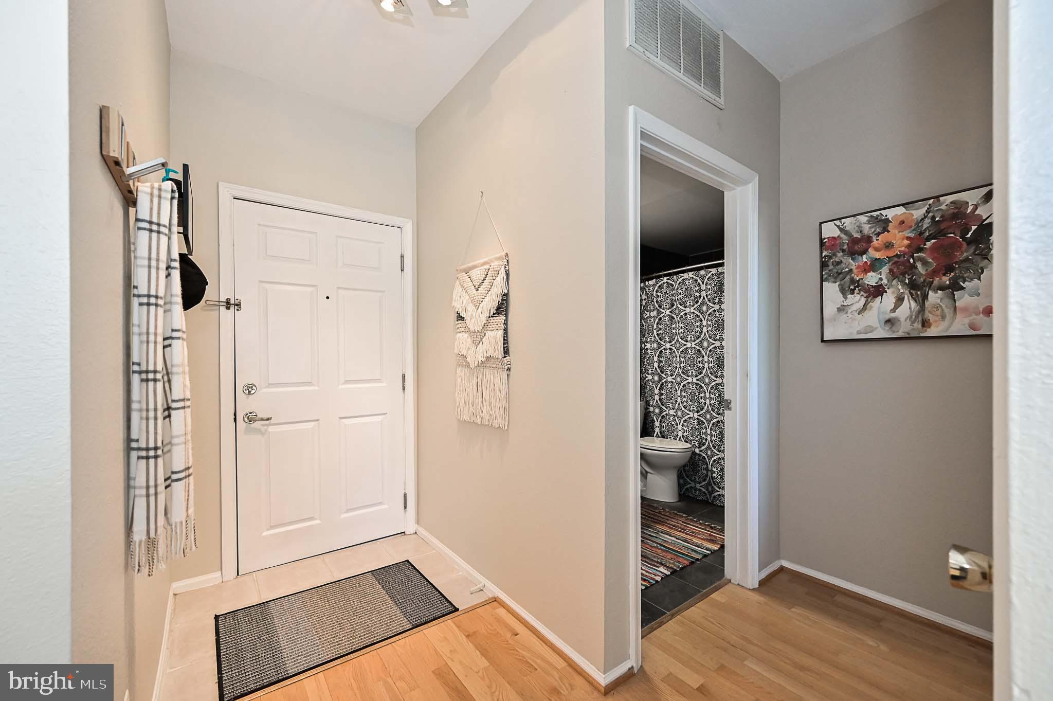 1570 SPRING GATE DRIVE 7302