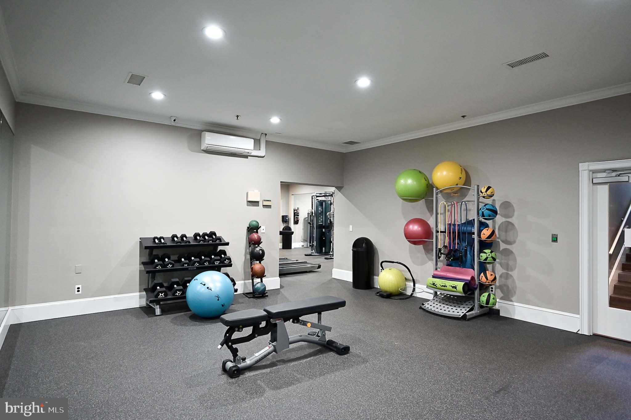 1570 SPRING GATE DRIVE 7302