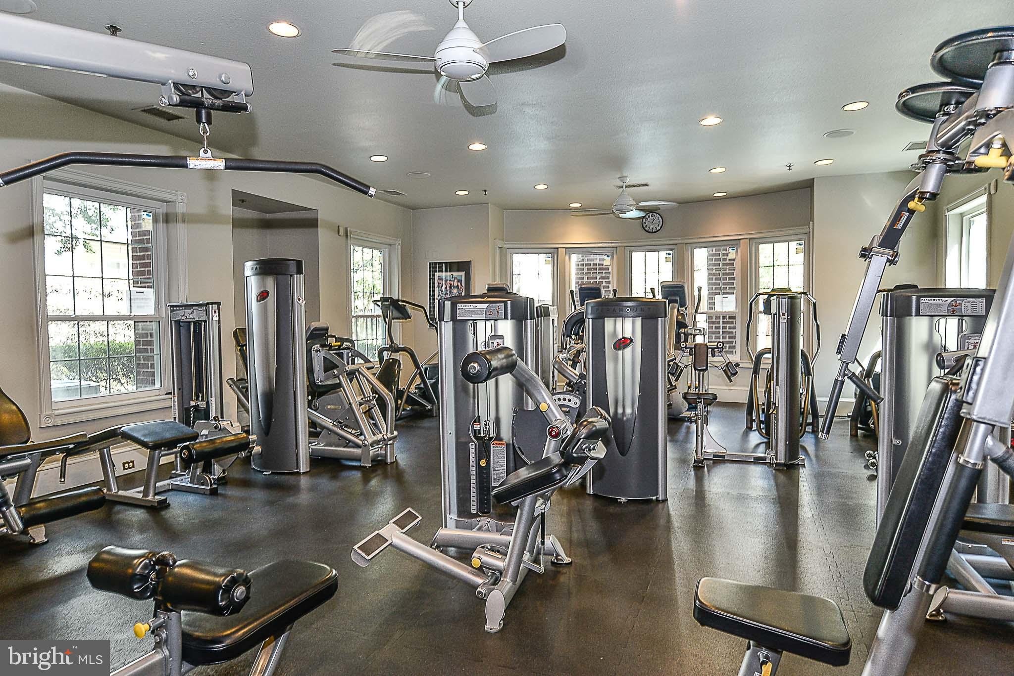 1570 SPRING GATE DRIVE 7302