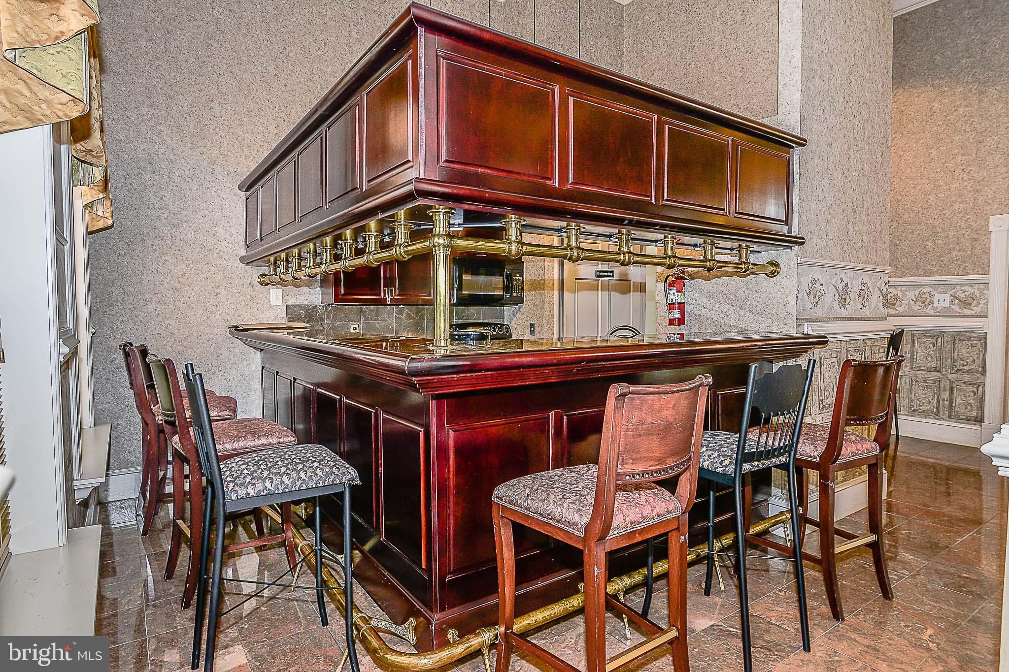 1570 SPRING GATE DRIVE 7302