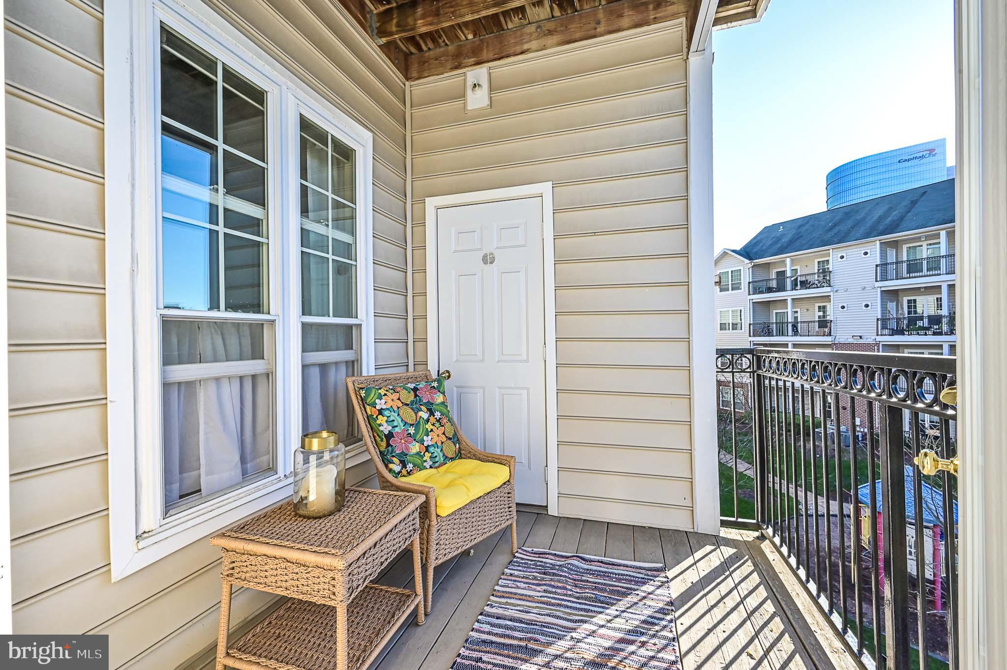 1570 SPRING GATE DRIVE 7302