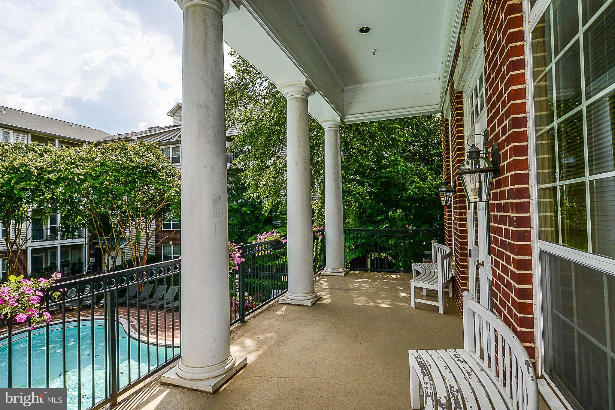 1570 SPRING GATE DRIVE 7302