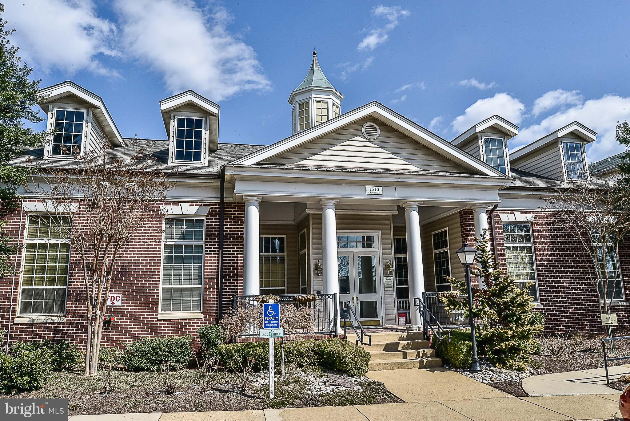 1570 SPRING GATE DRIVE 7302