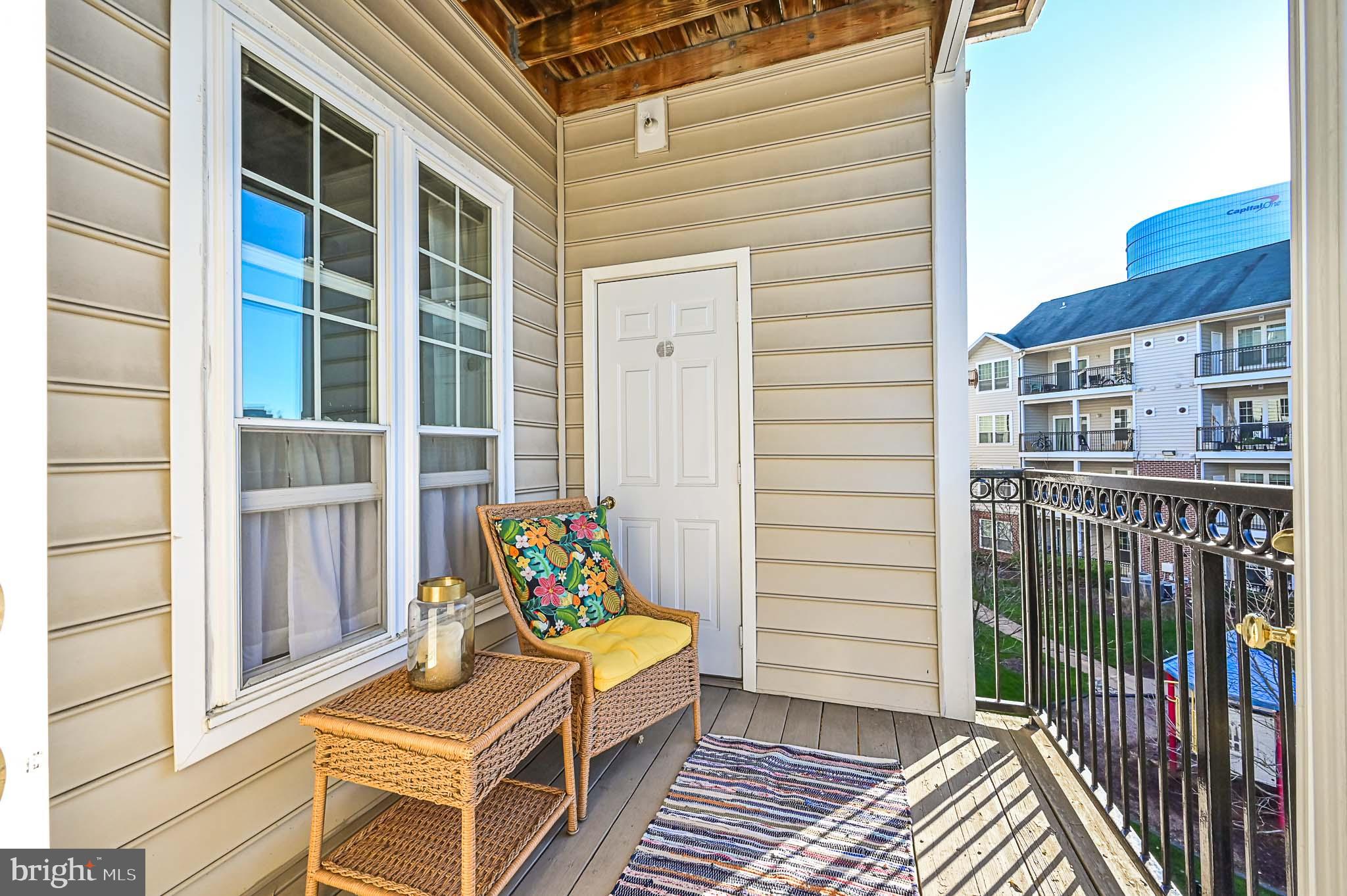 1570 SPRING GATE DRIVE 7302