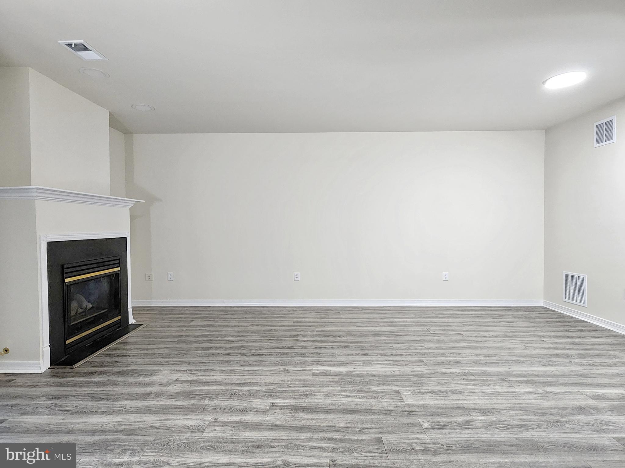 5130 CASTLE HARBOR WAY 80