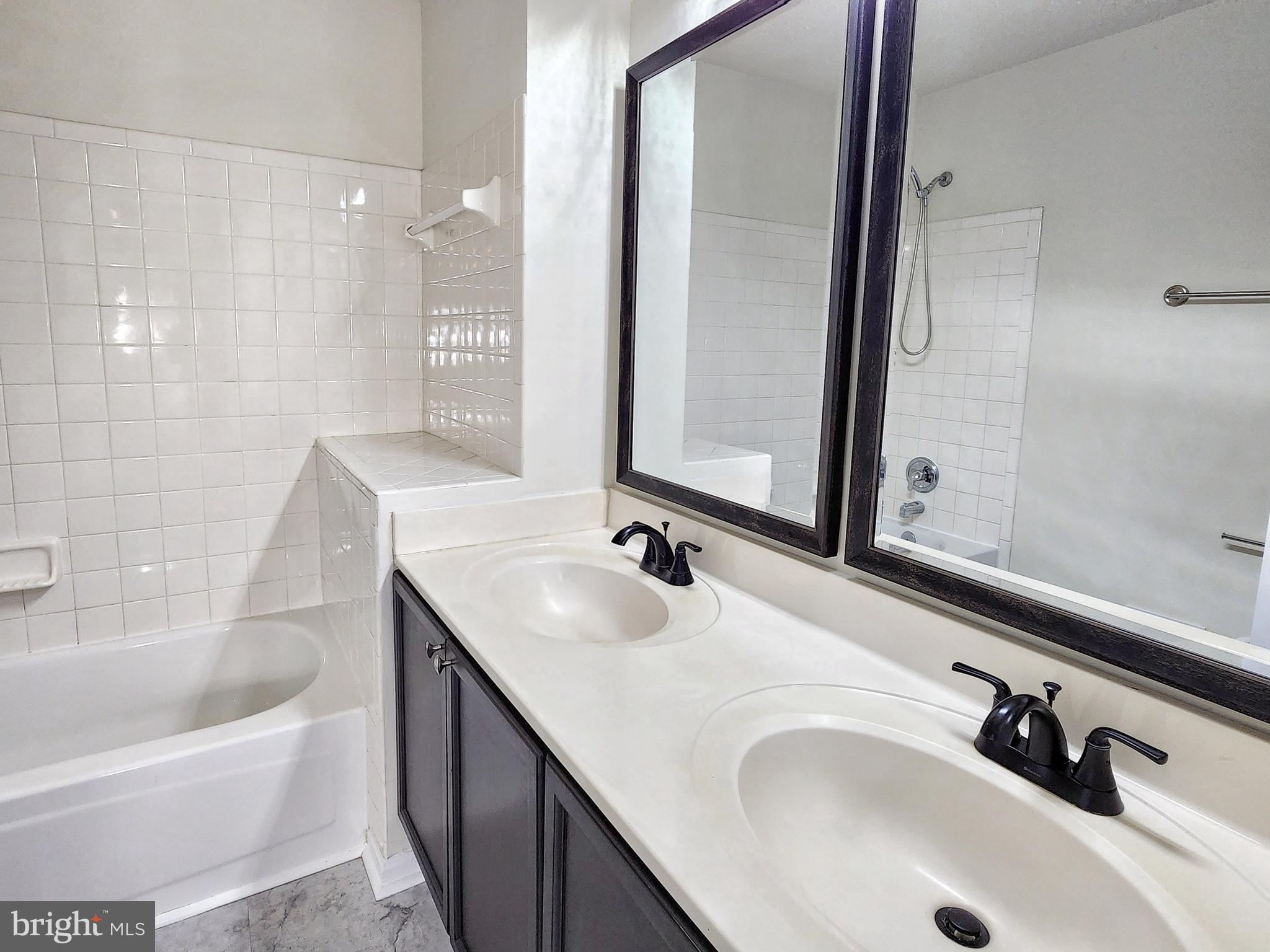 5130 CASTLE HARBOR WAY 80