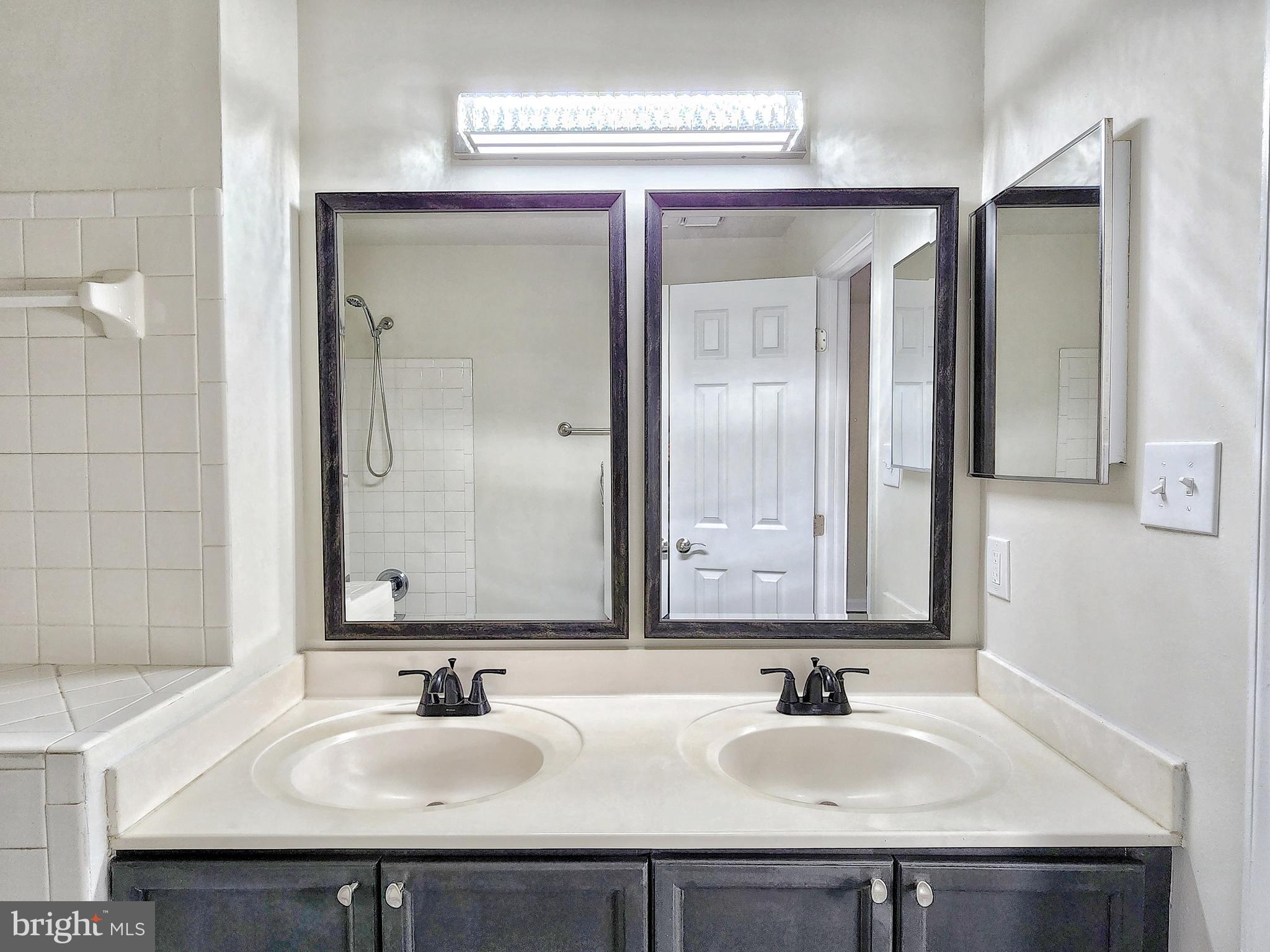 5130 CASTLE HARBOR WAY 80