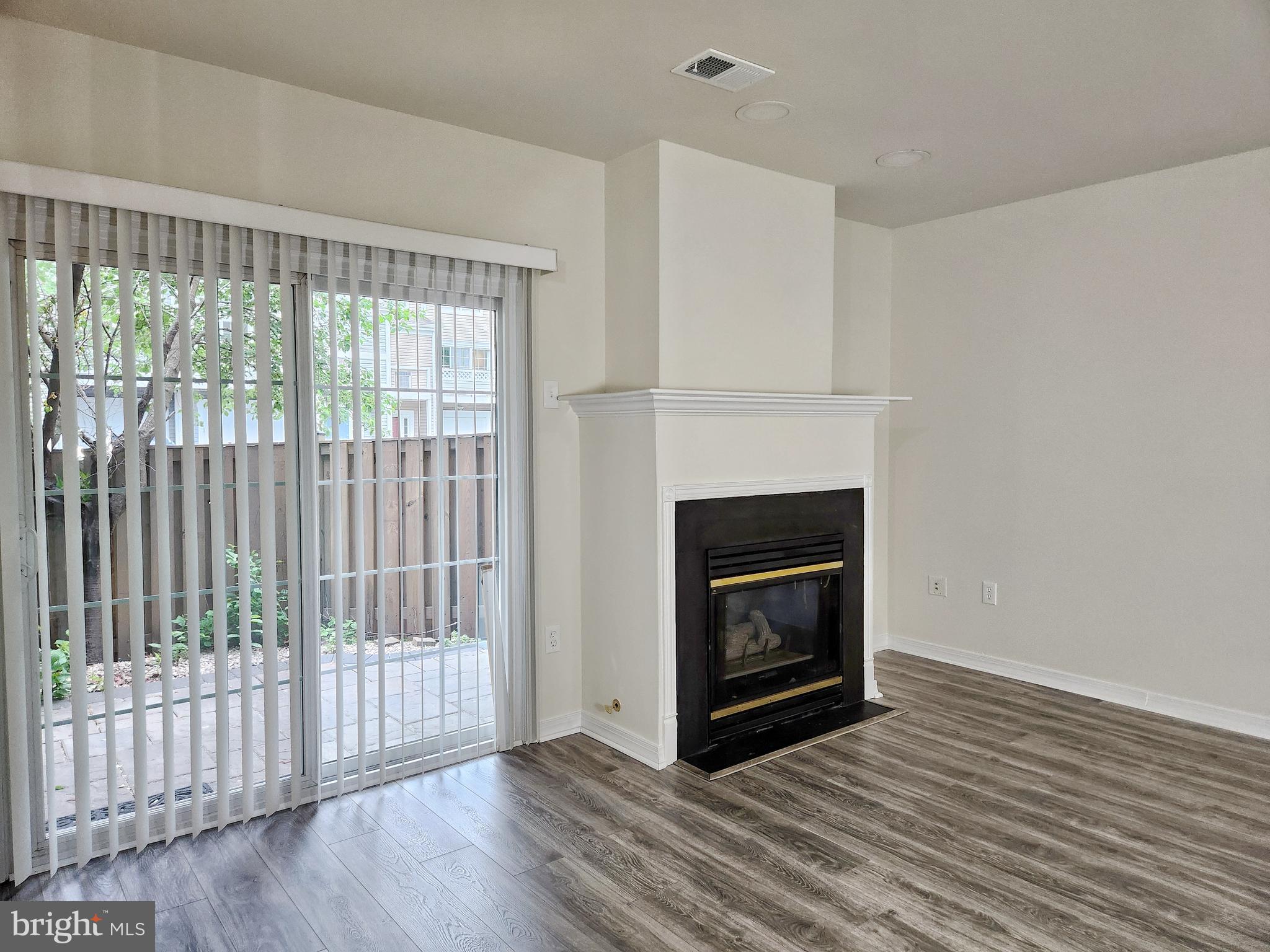 5130 CASTLE HARBOR WAY 80
