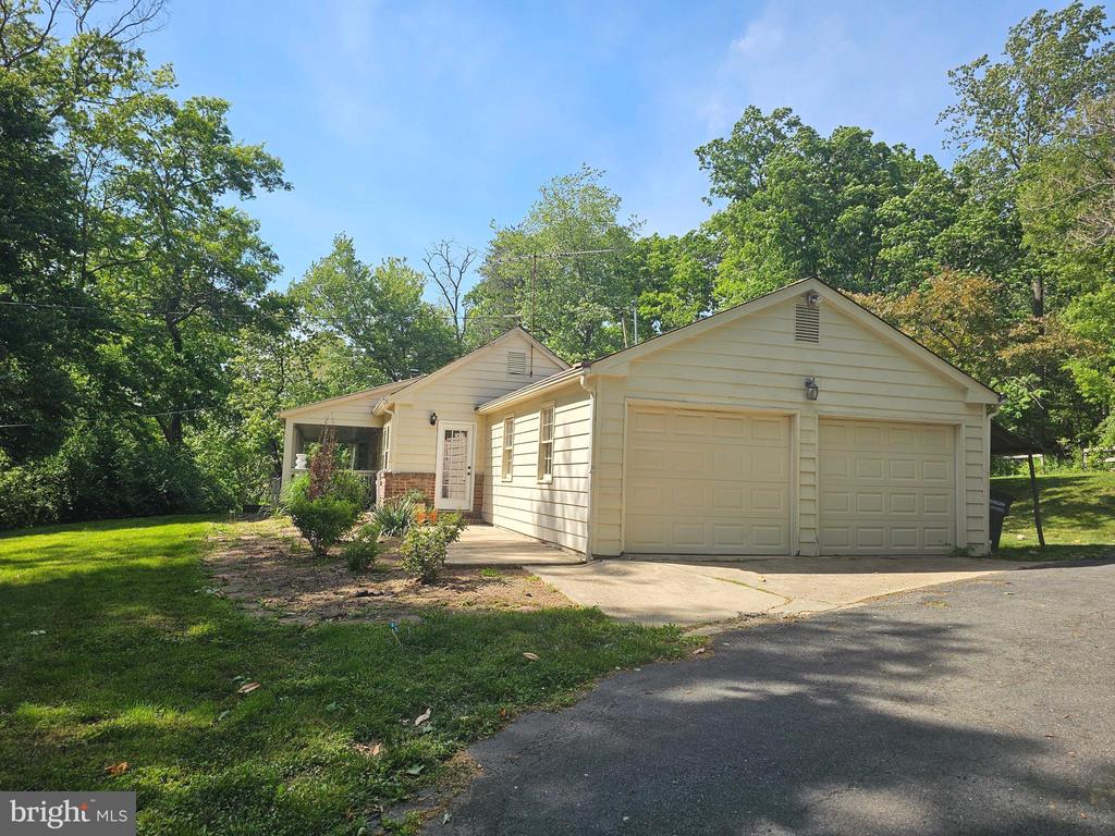 9126 OLD COURTHOUSE ROAD