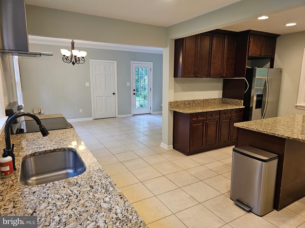 9126 OLD COURTHOUSE ROAD