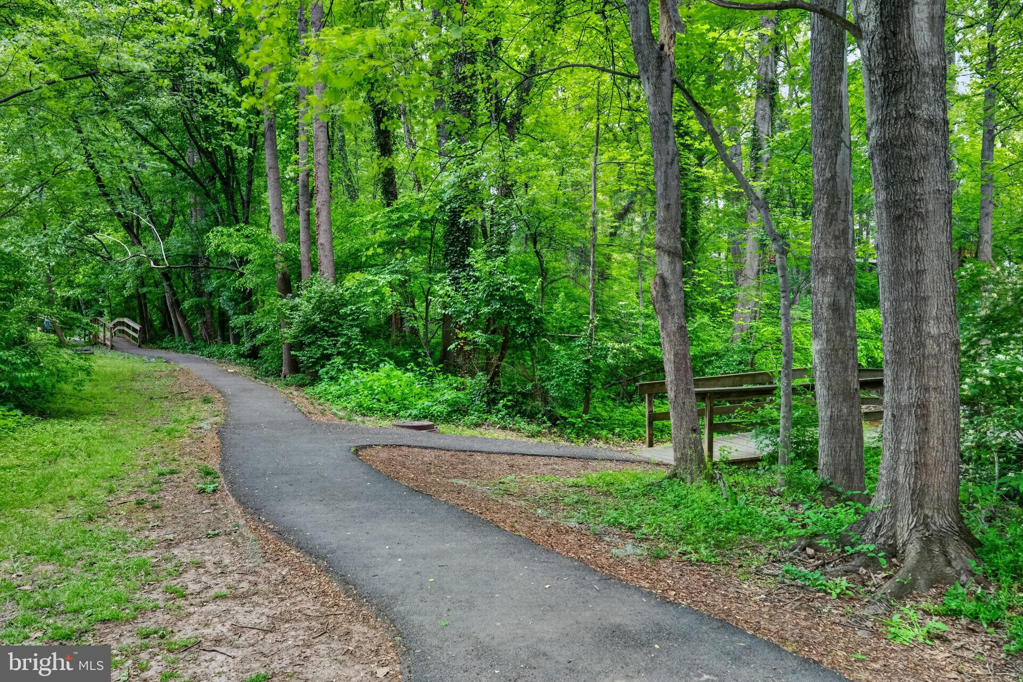 5866 WOOD FLOWER COURT