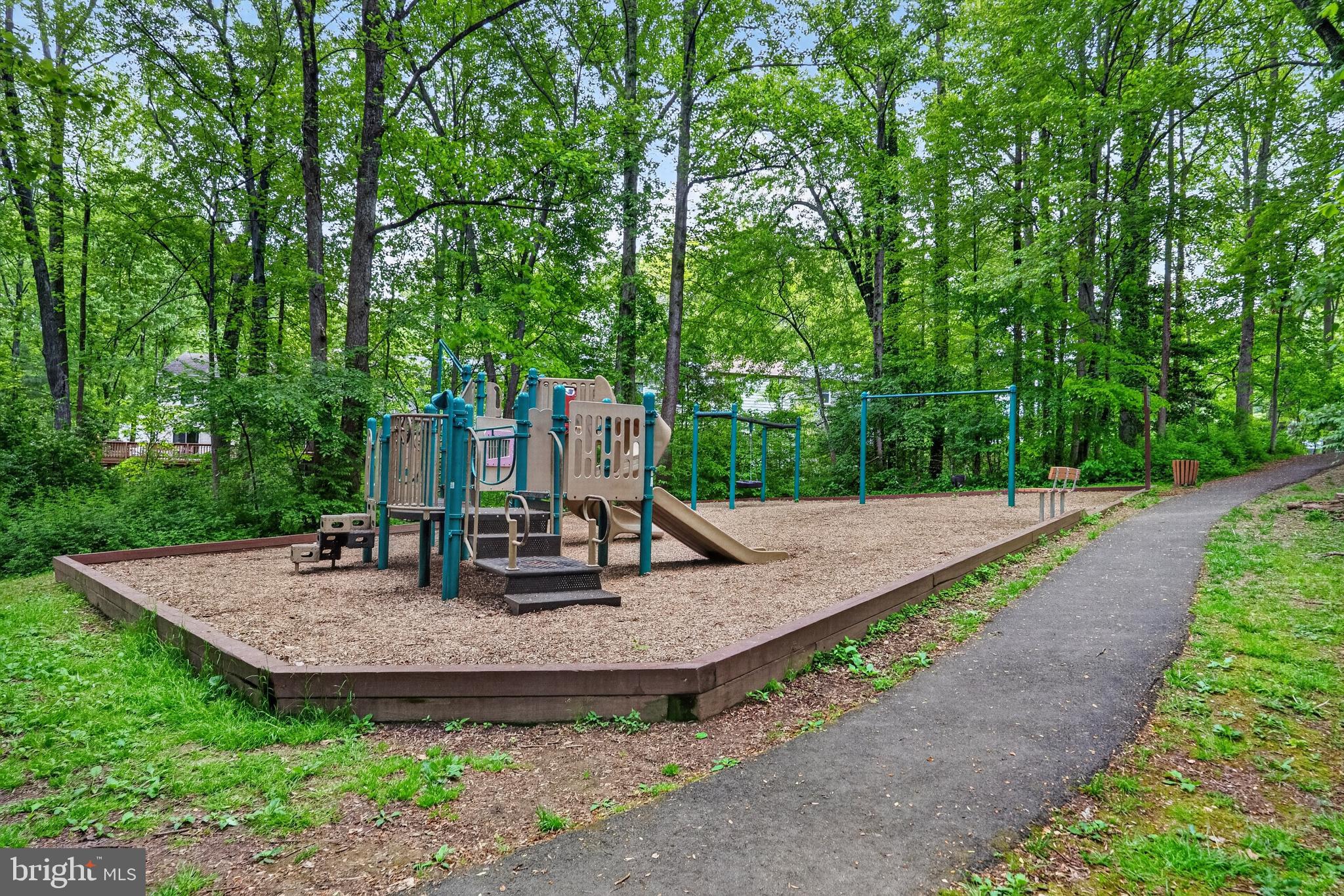 5866 WOOD FLOWER COURT