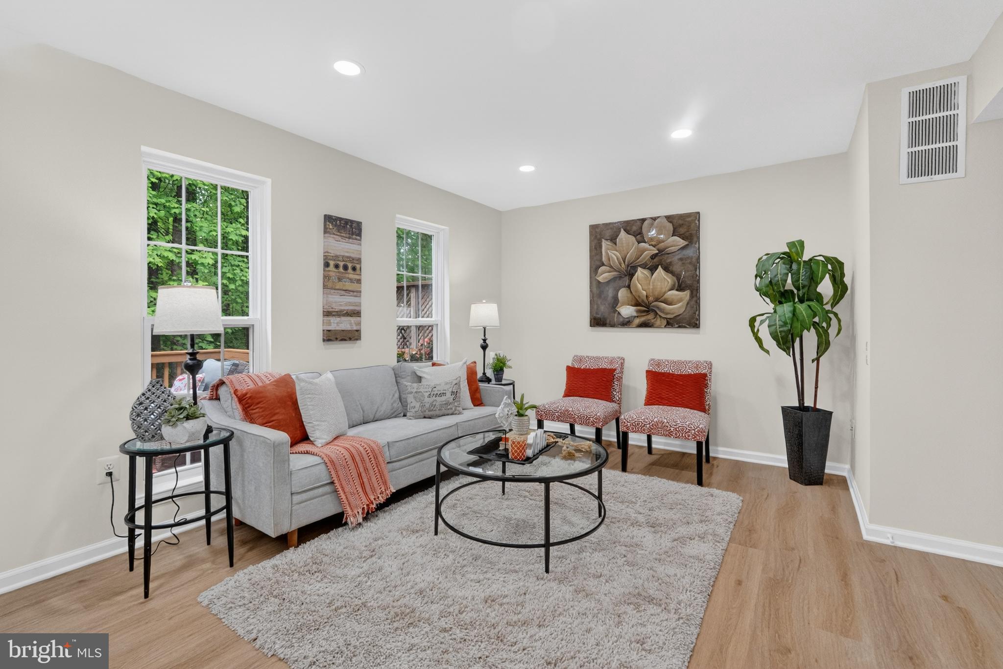 5866 WOOD FLOWER COURT