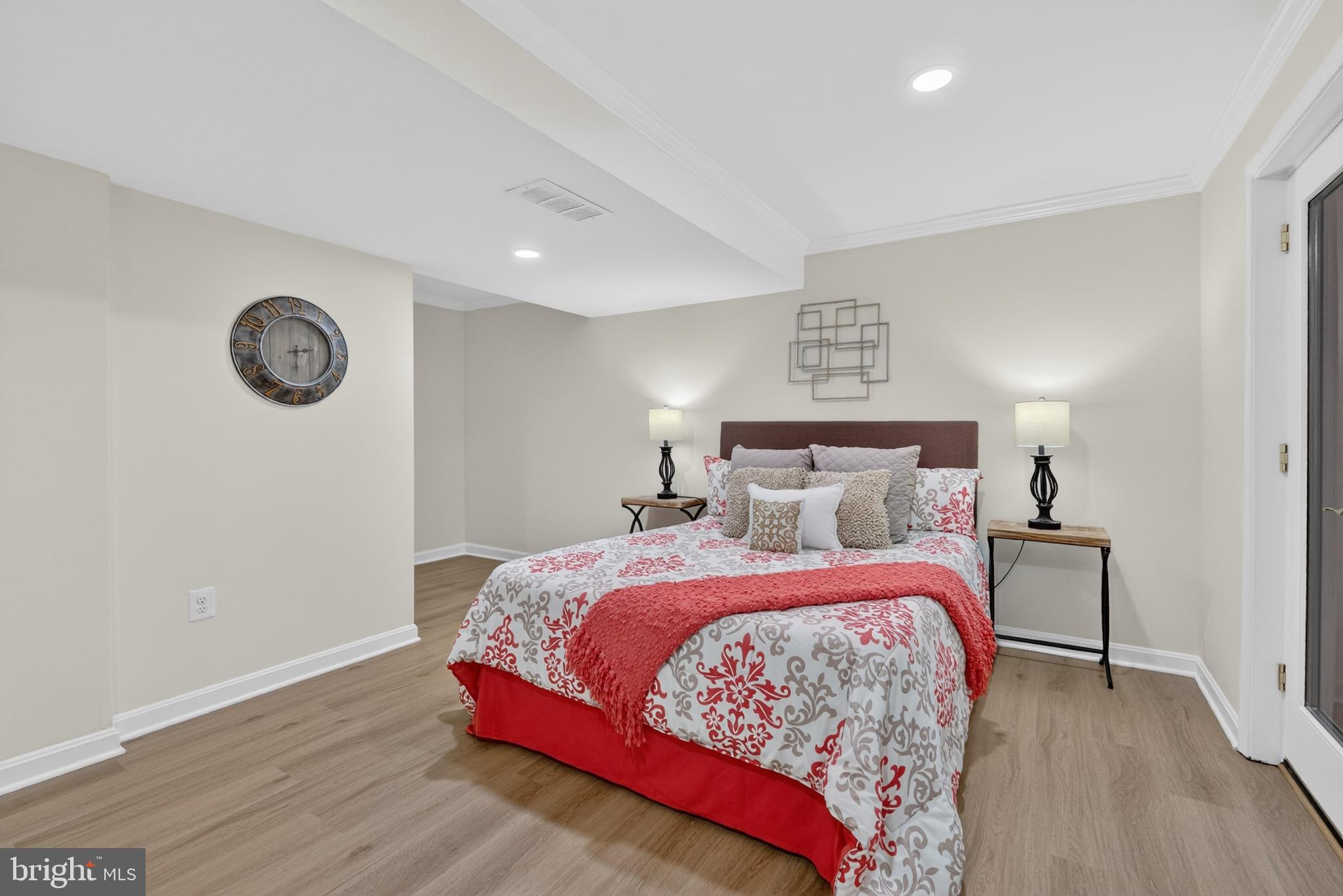 5866 WOOD FLOWER COURT