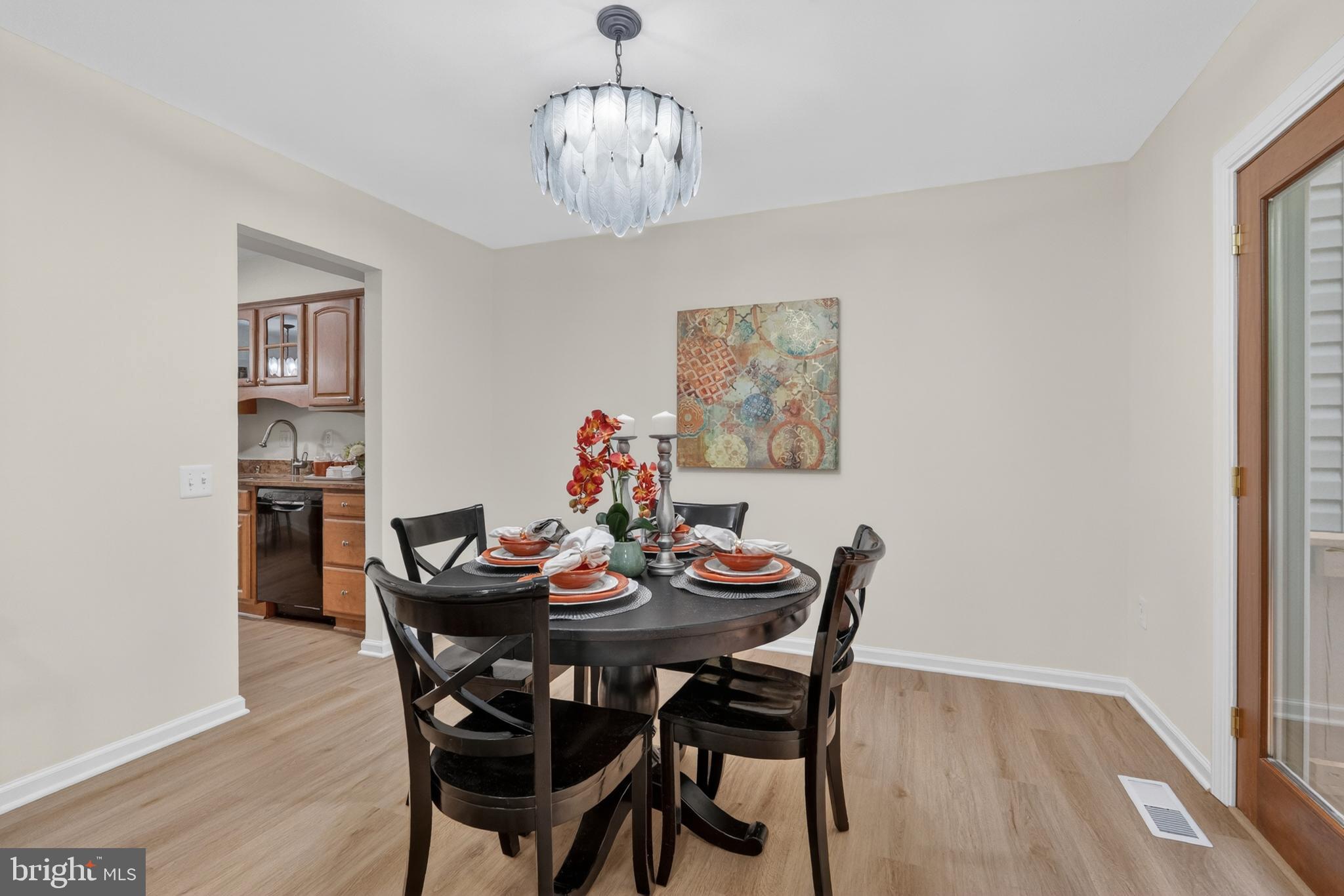 5866 WOOD FLOWER COURT