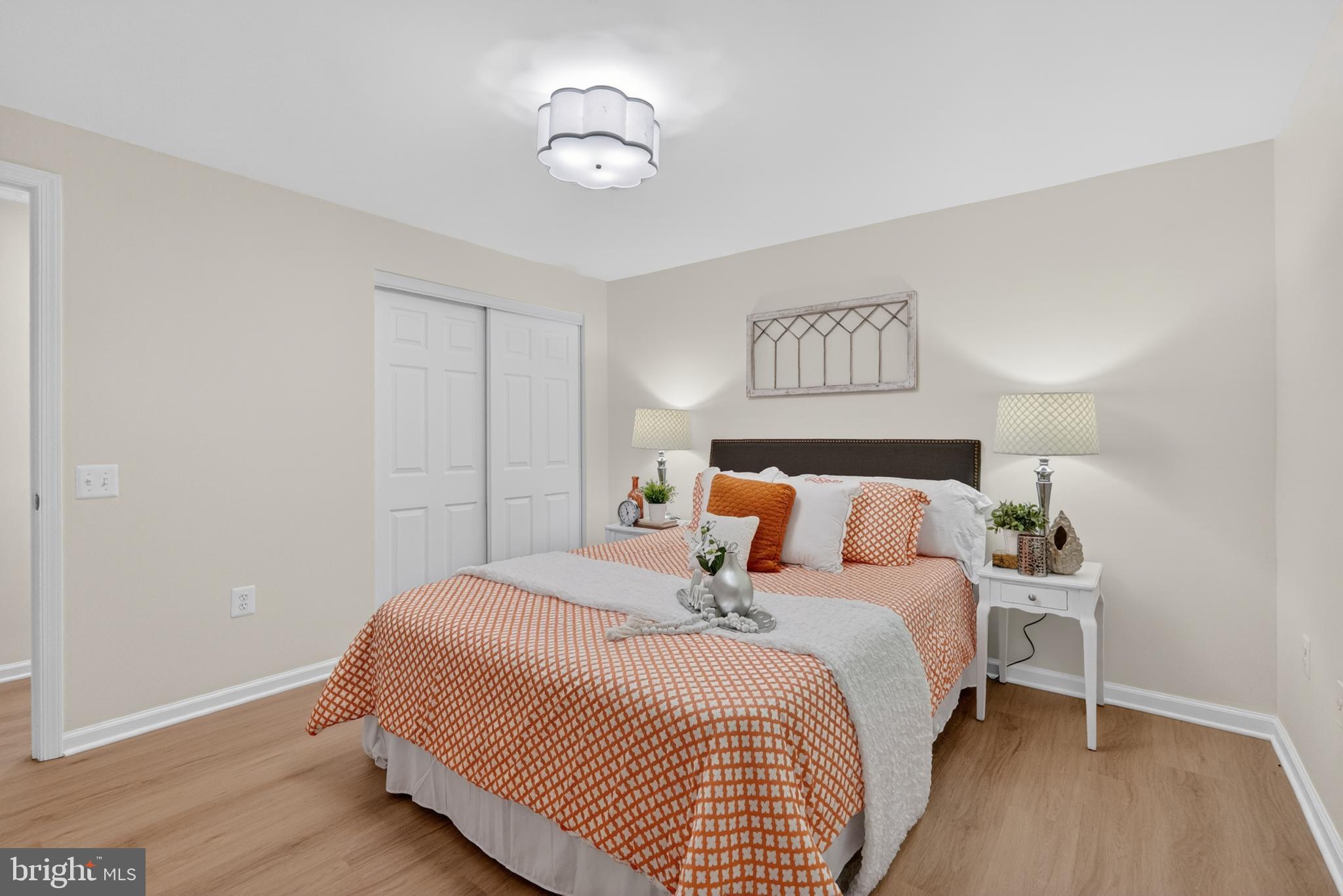 5866 WOOD FLOWER COURT