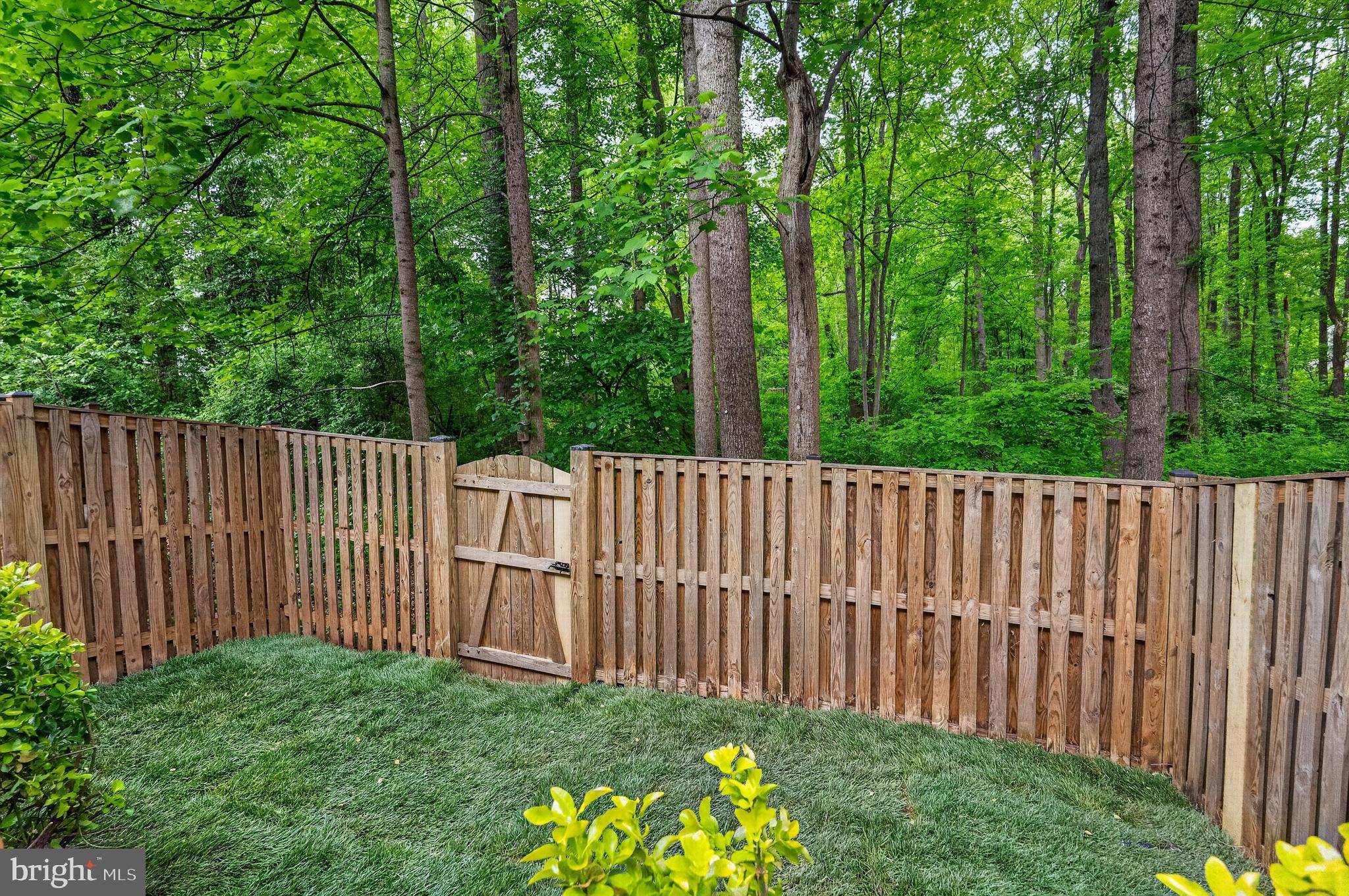 5866 WOOD FLOWER COURT