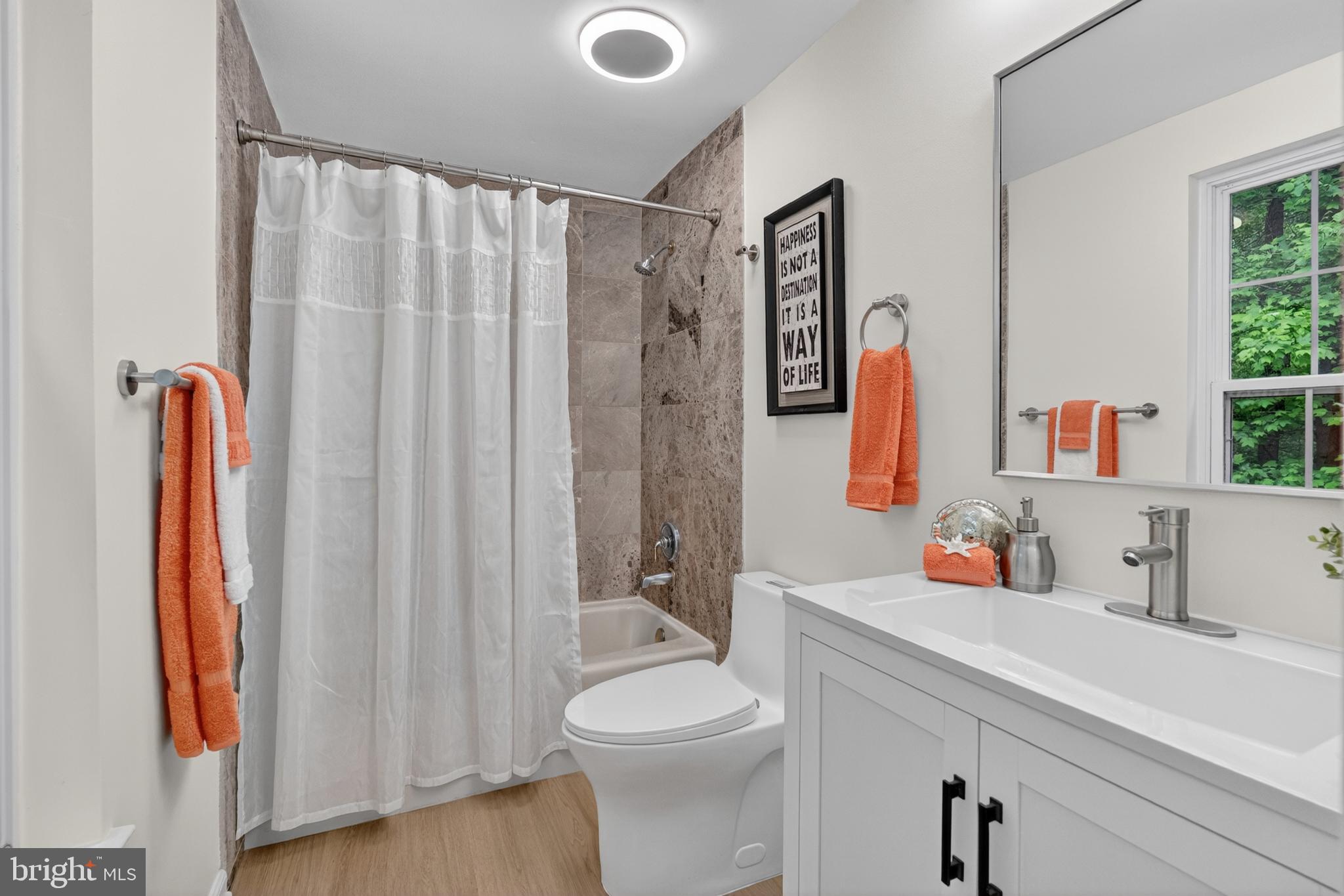 5866 WOOD FLOWER COURT