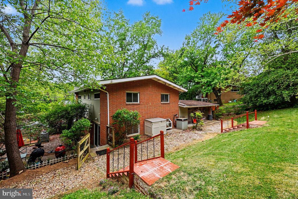 6306 BEACHWAY DRIVE