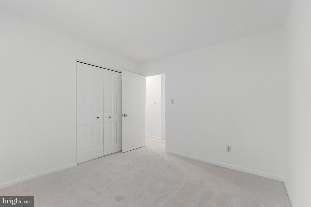 2803 SHAWN LEIGH DRIVE