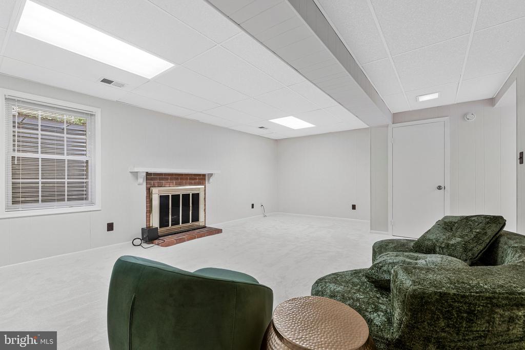 2803 SHAWN LEIGH DRIVE