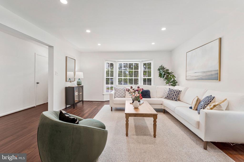 2803 SHAWN LEIGH DRIVE