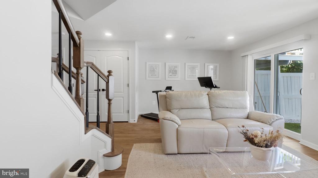 12000 EDGEMERE CIRCLE