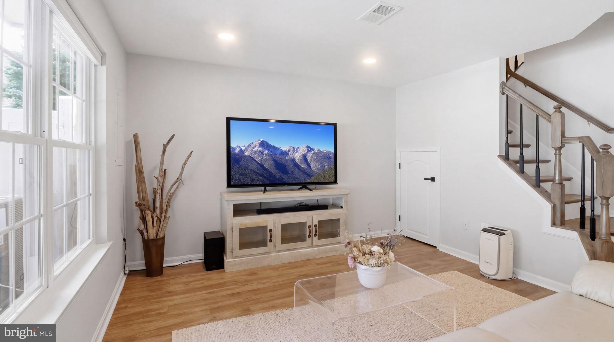 12000 EDGEMERE CIRCLE