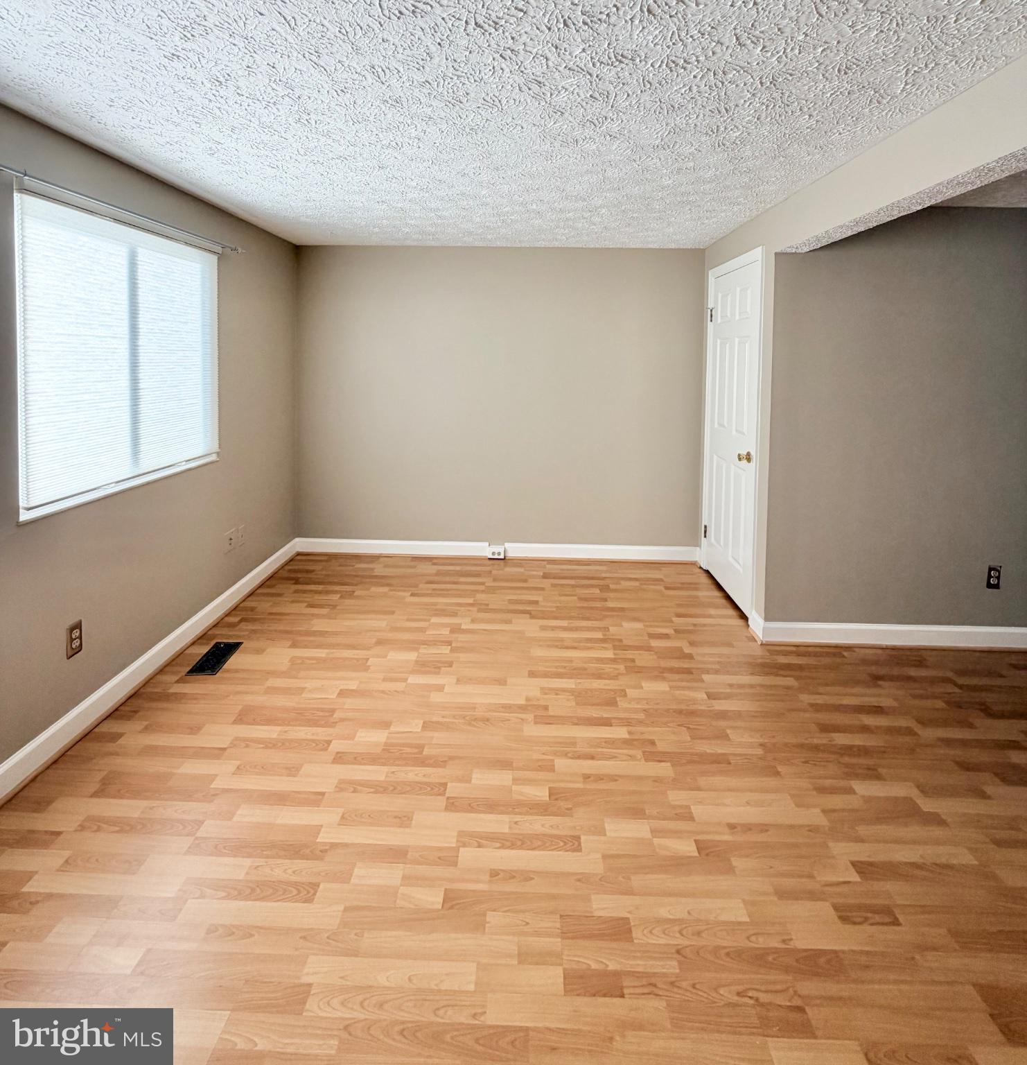 8558 KOLUDER COURT