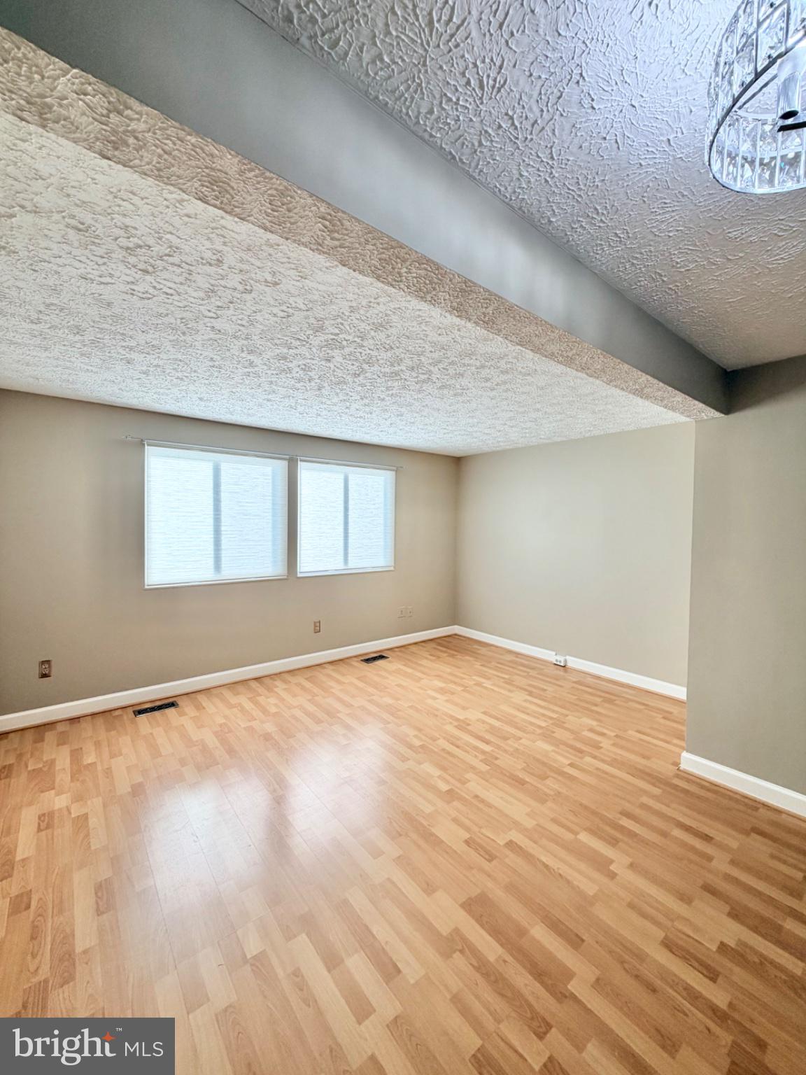 8558 KOLUDER COURT