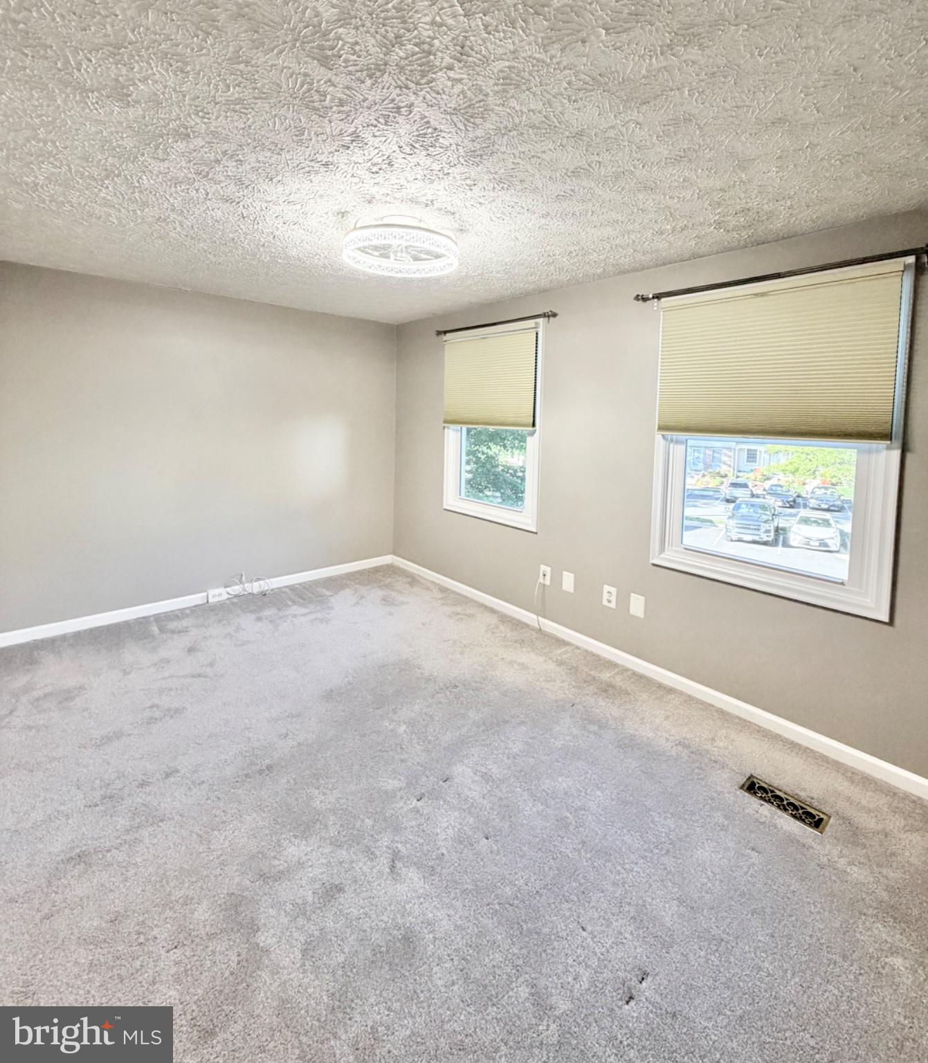 8558 KOLUDER COURT