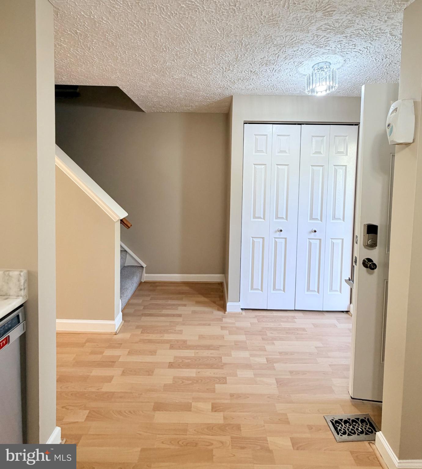 8558 KOLUDER COURT