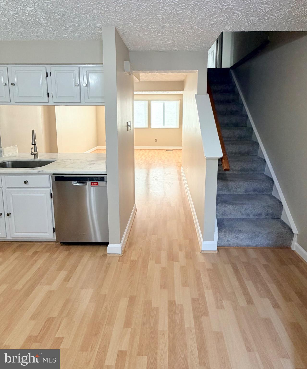 8558 KOLUDER COURT
