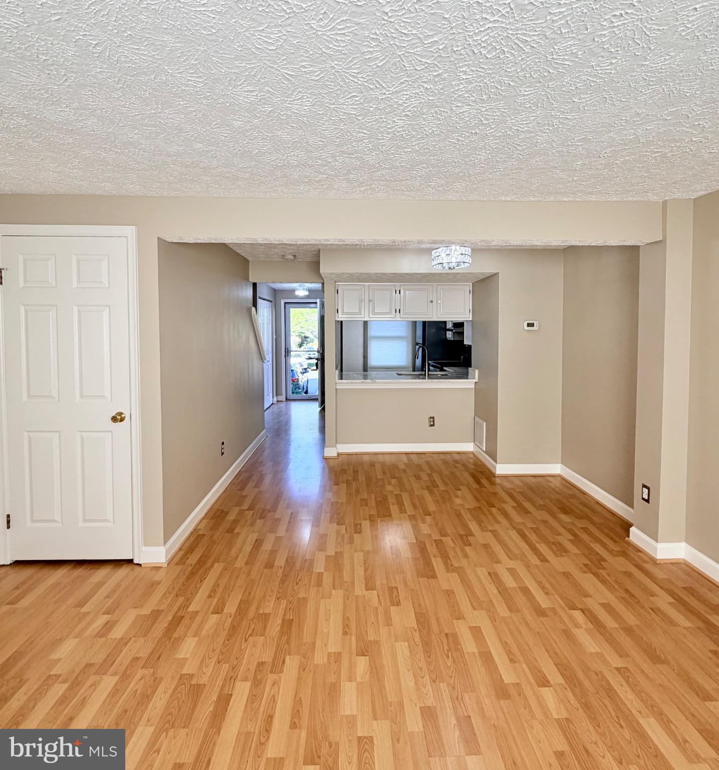 8558 KOLUDER COURT