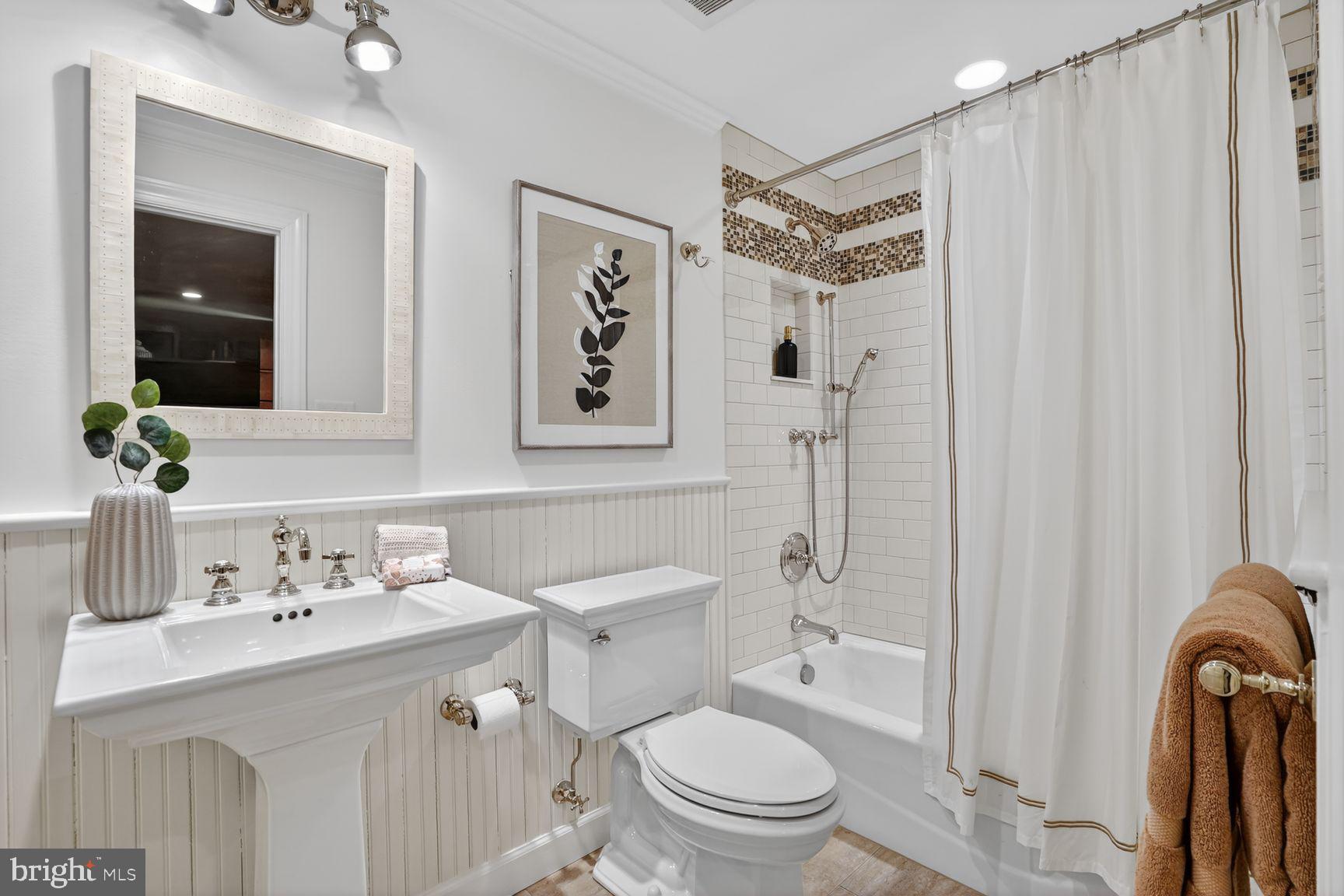 6354 CHOWNING PLACE