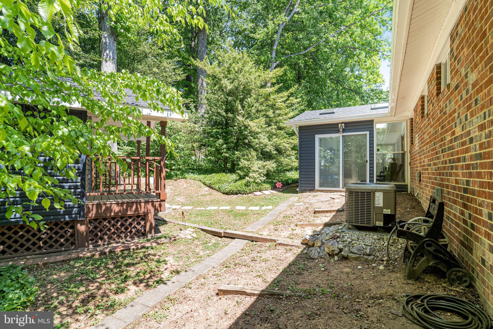 8622 KENILWORTH DRIVE