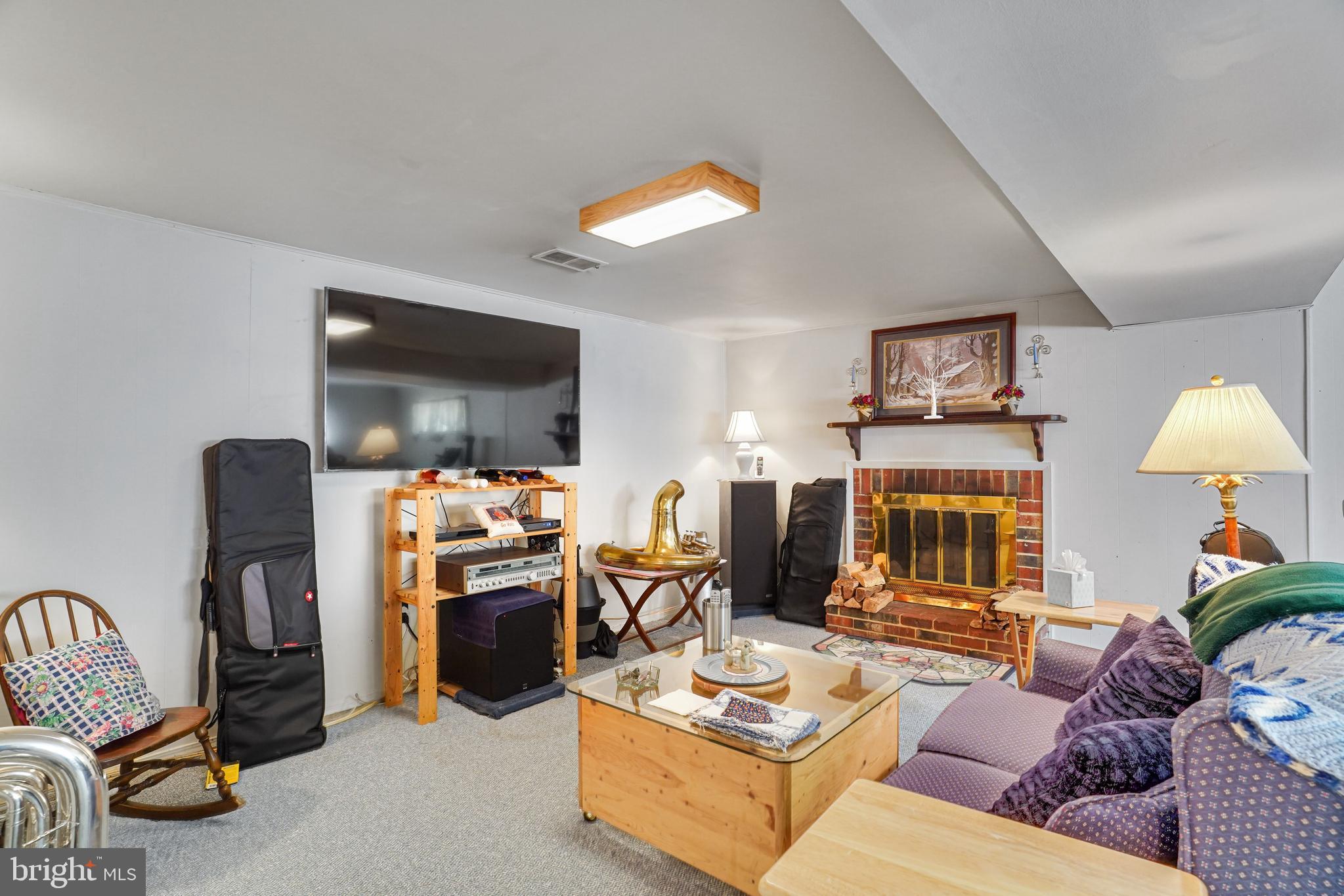 8622 KENILWORTH DRIVE
