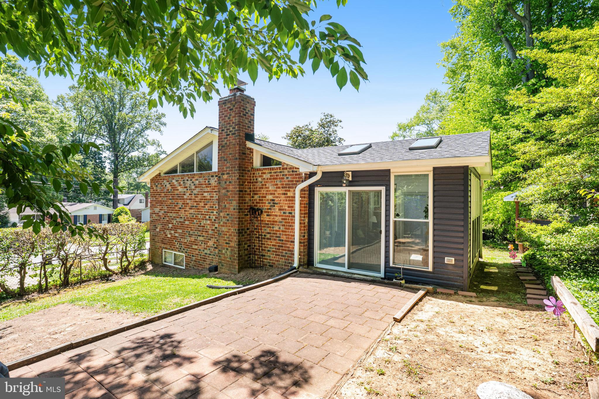 8622 KENILWORTH DRIVE