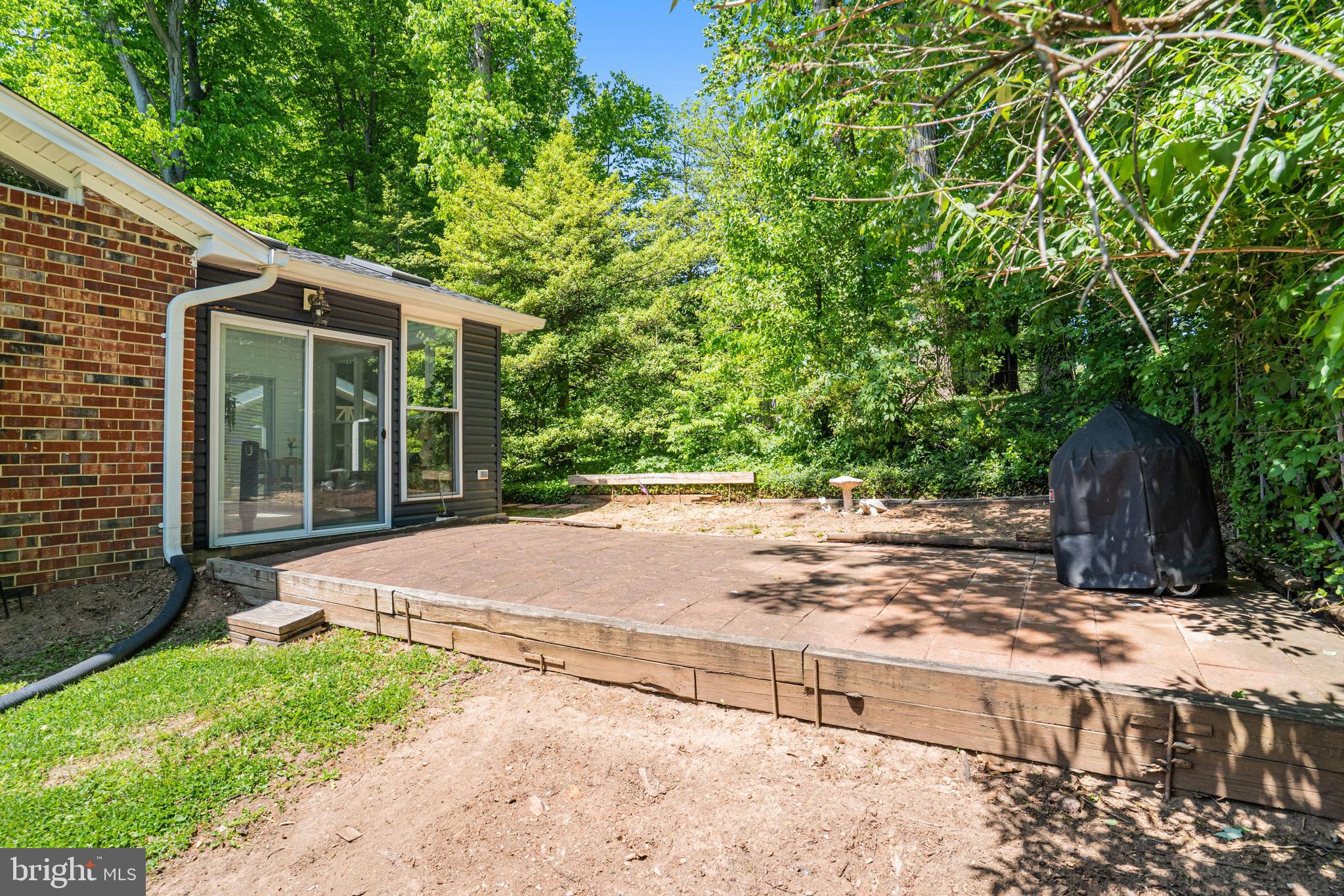 8622 KENILWORTH DRIVE