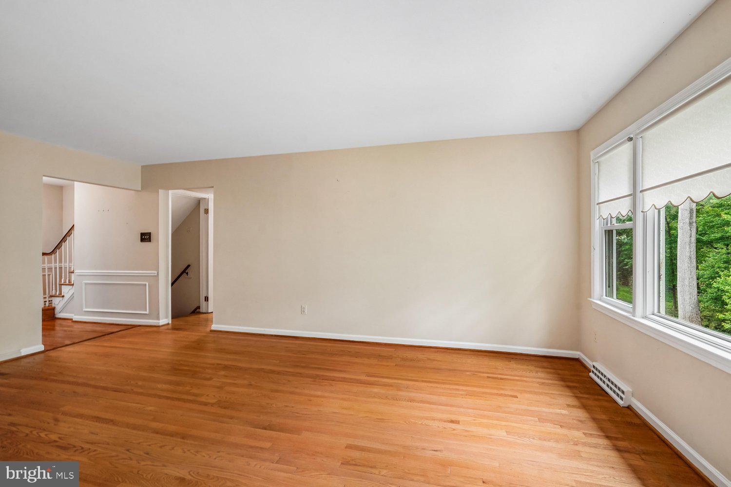 3709 CAMELOT DRIVE