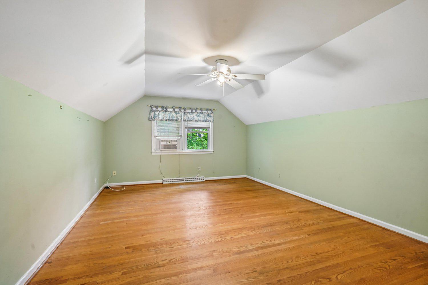 3709 CAMELOT DRIVE