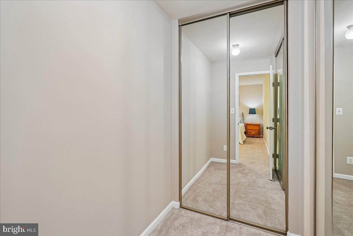 10033 GLENCROFT COURT