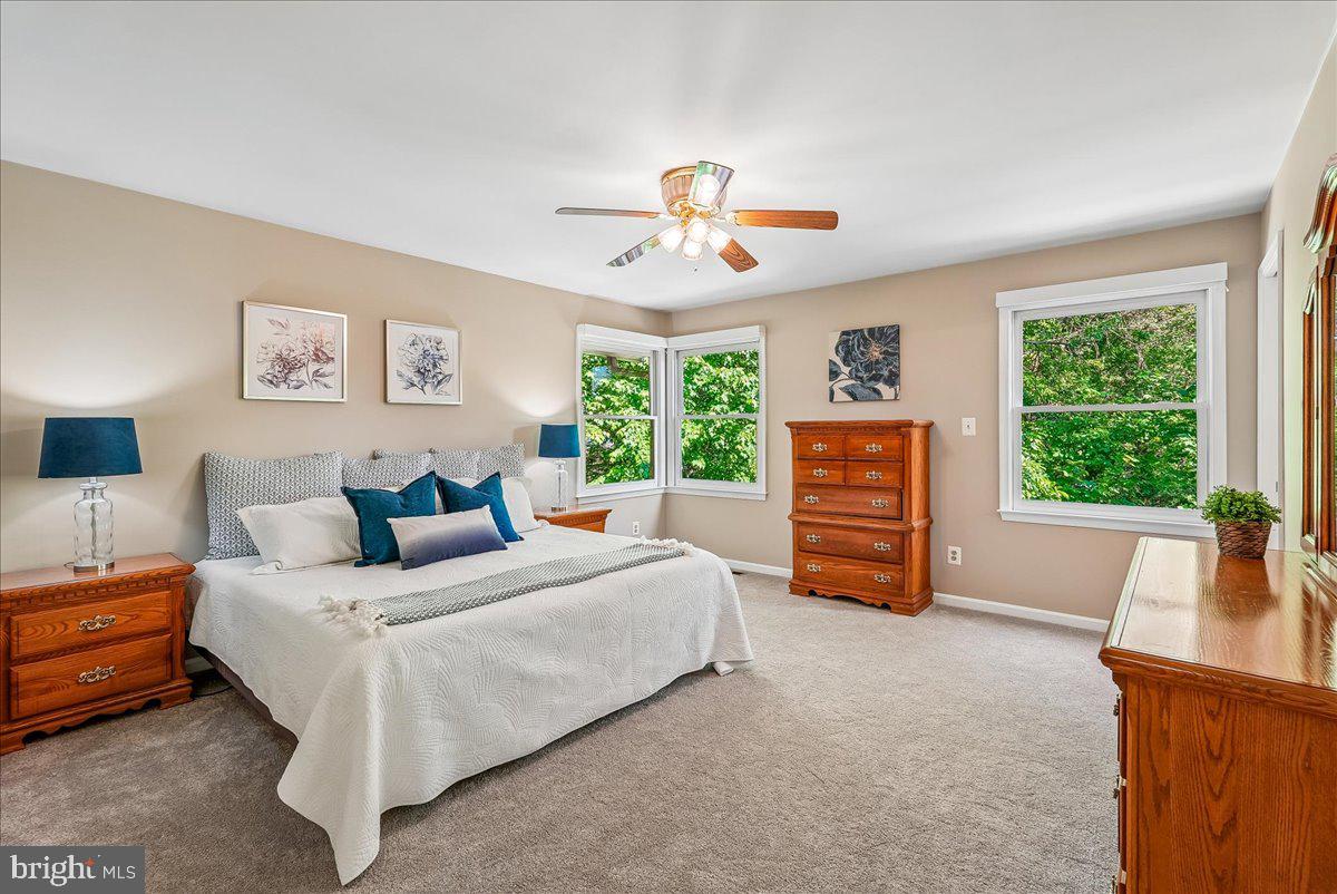 10033 GLENCROFT COURT