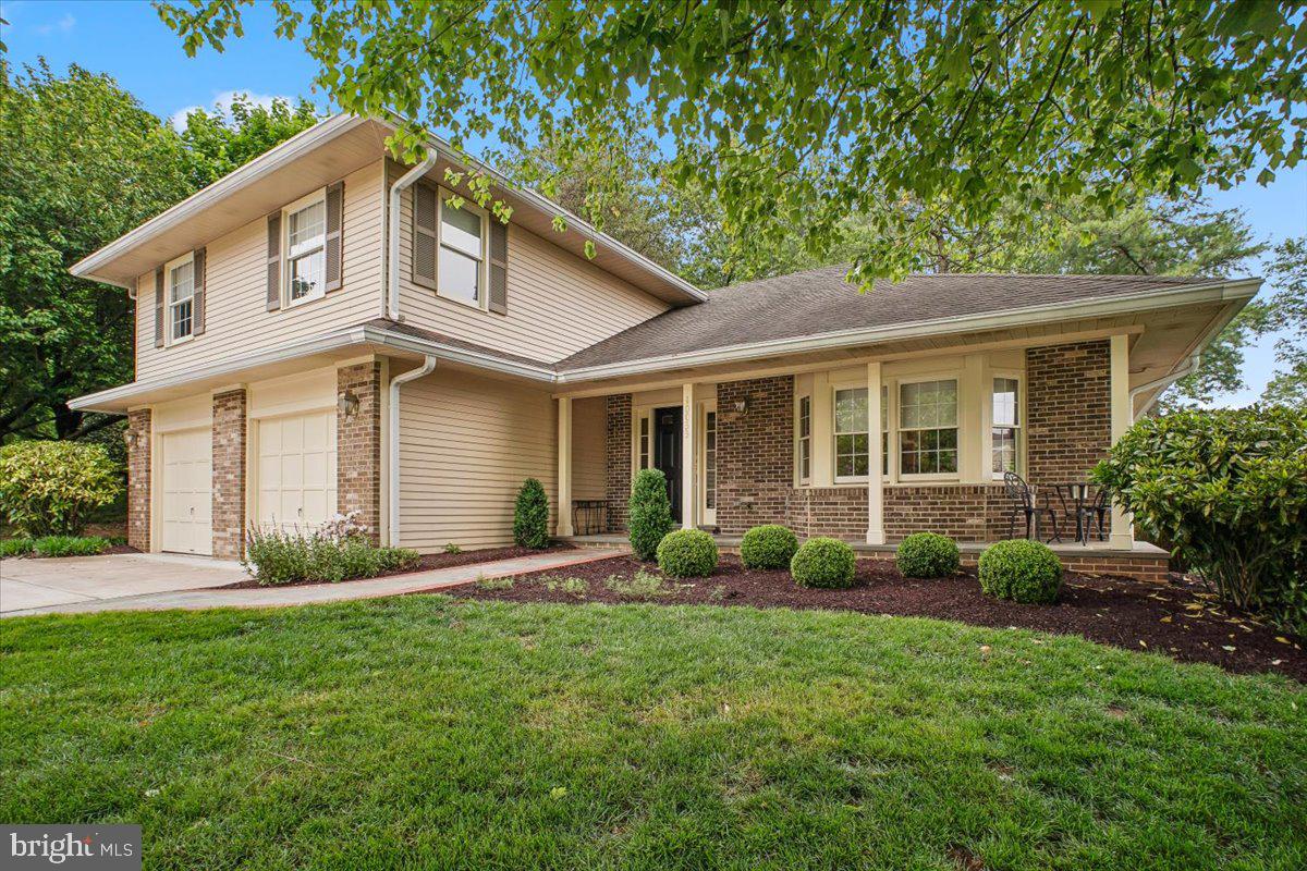 10033 GLENCROFT COURT