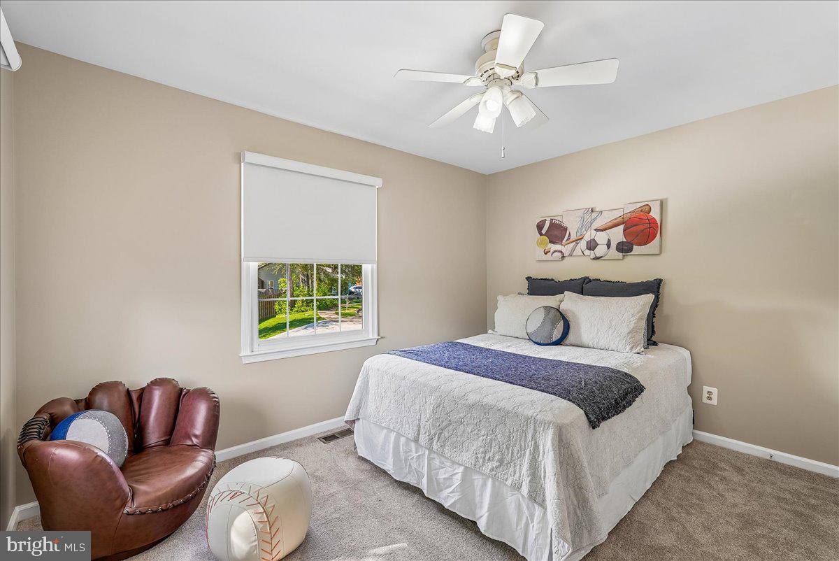 10033 GLENCROFT COURT