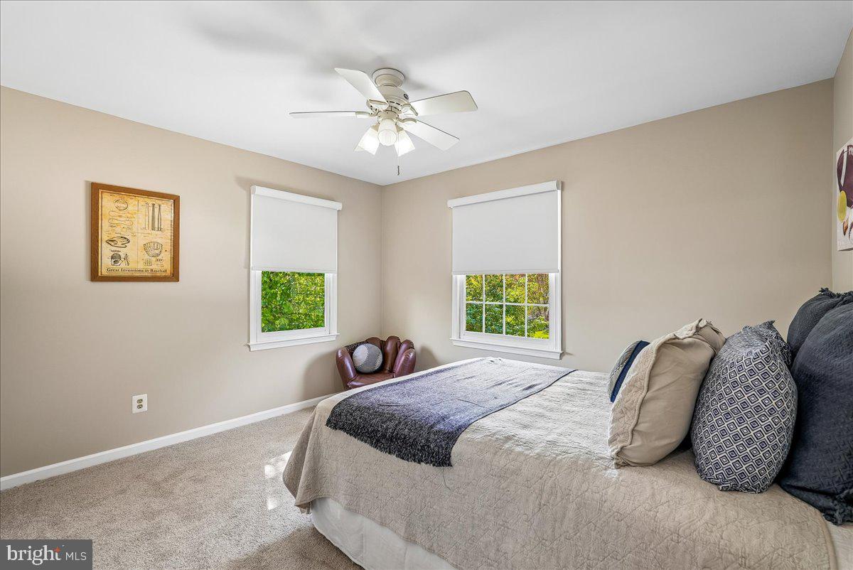 10033 GLENCROFT COURT